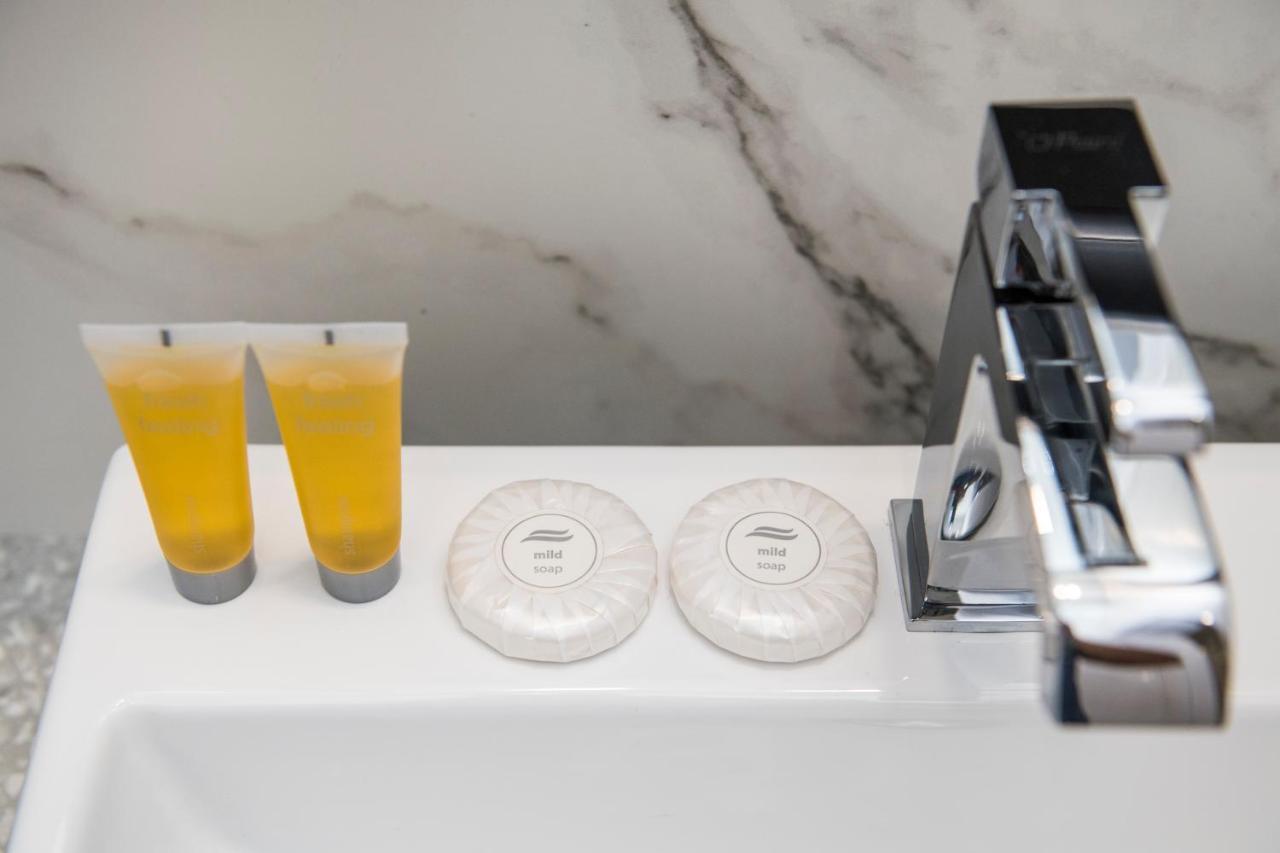 Skin Suites-Luxury Living Nicosia Luaran gambar